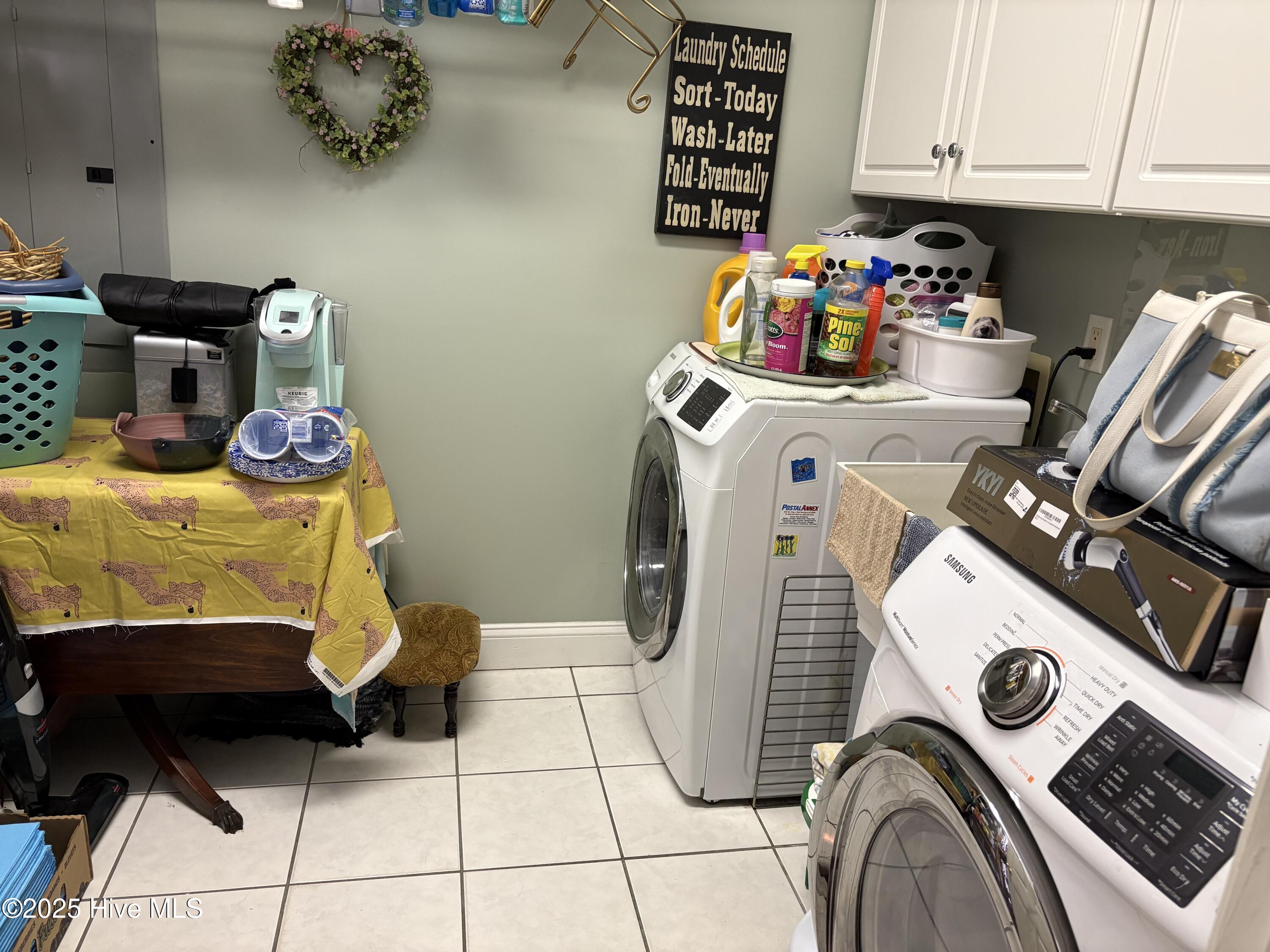 1009 Colleton Way New Bern, NC 28562 - Photo 16 of 37 Laundry room