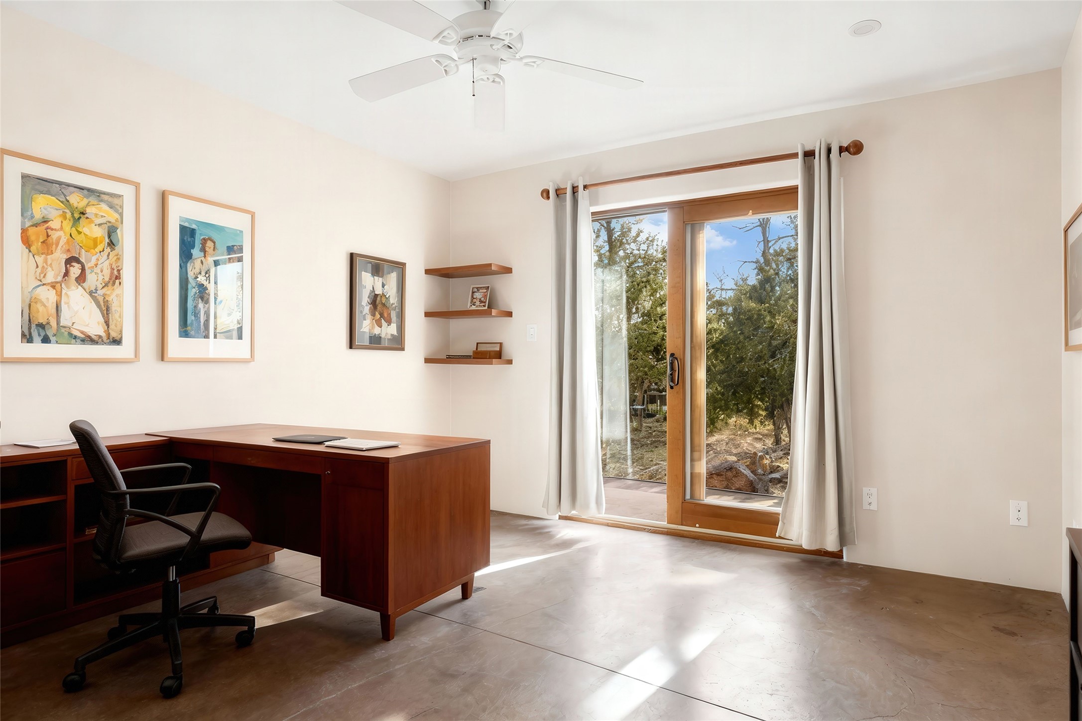 2022 Foothills Road Santa Fe, NM 87505 - Photo 39 of 68 Casita Bedroom