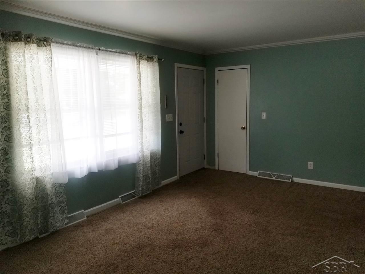 3911 Grotto Road Bridgeport, MI 48722 - Photo 3 of 18 31387055-2.JPG