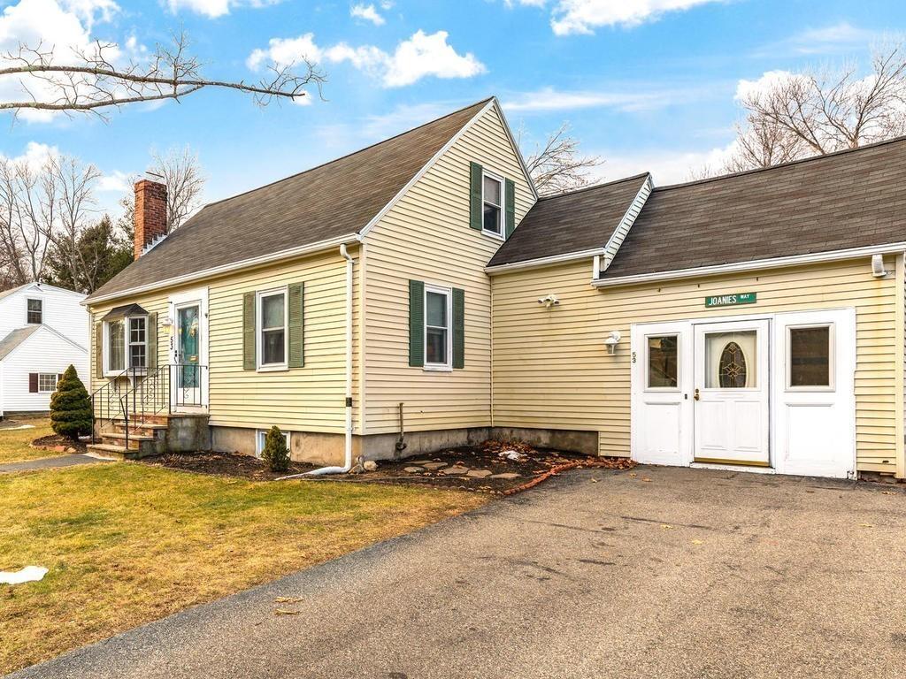 53 Wescroft Road Reading, MA 01867 - Photo 1 of 28 Gallery Image 1