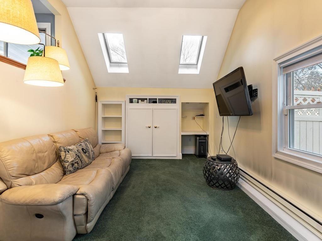 53 Wescroft Road Reading, MA 01867 - Photo 16 of 28 Gallery Image 16