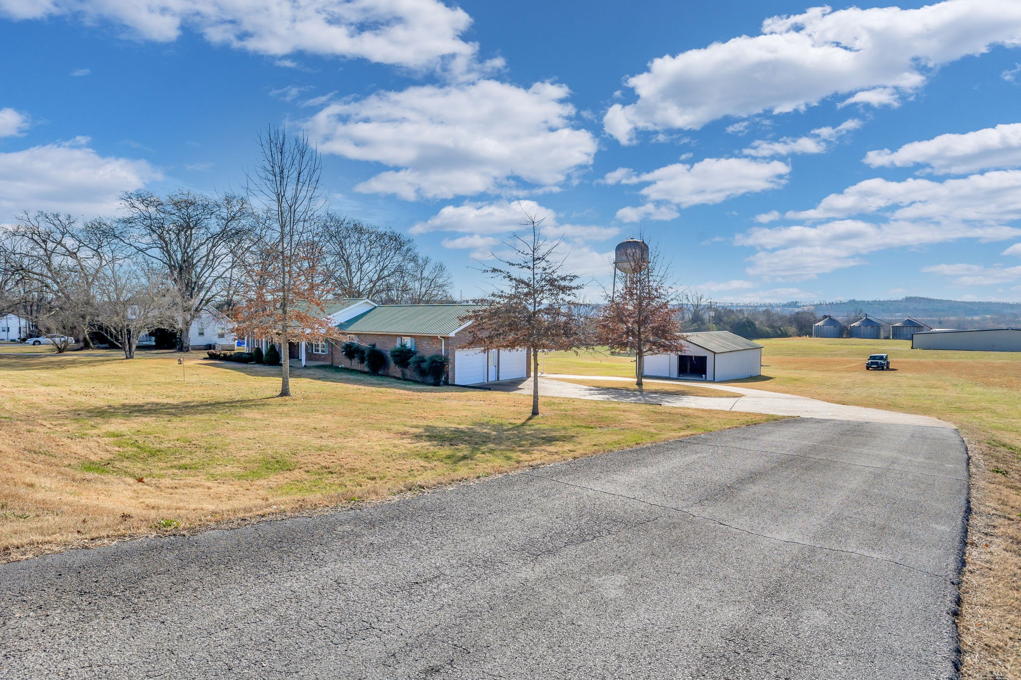 623 Highway 50 Centerville, TN 37033 - Photo 64 of 69 a view of a swimming pool with an outdoor space and seating area