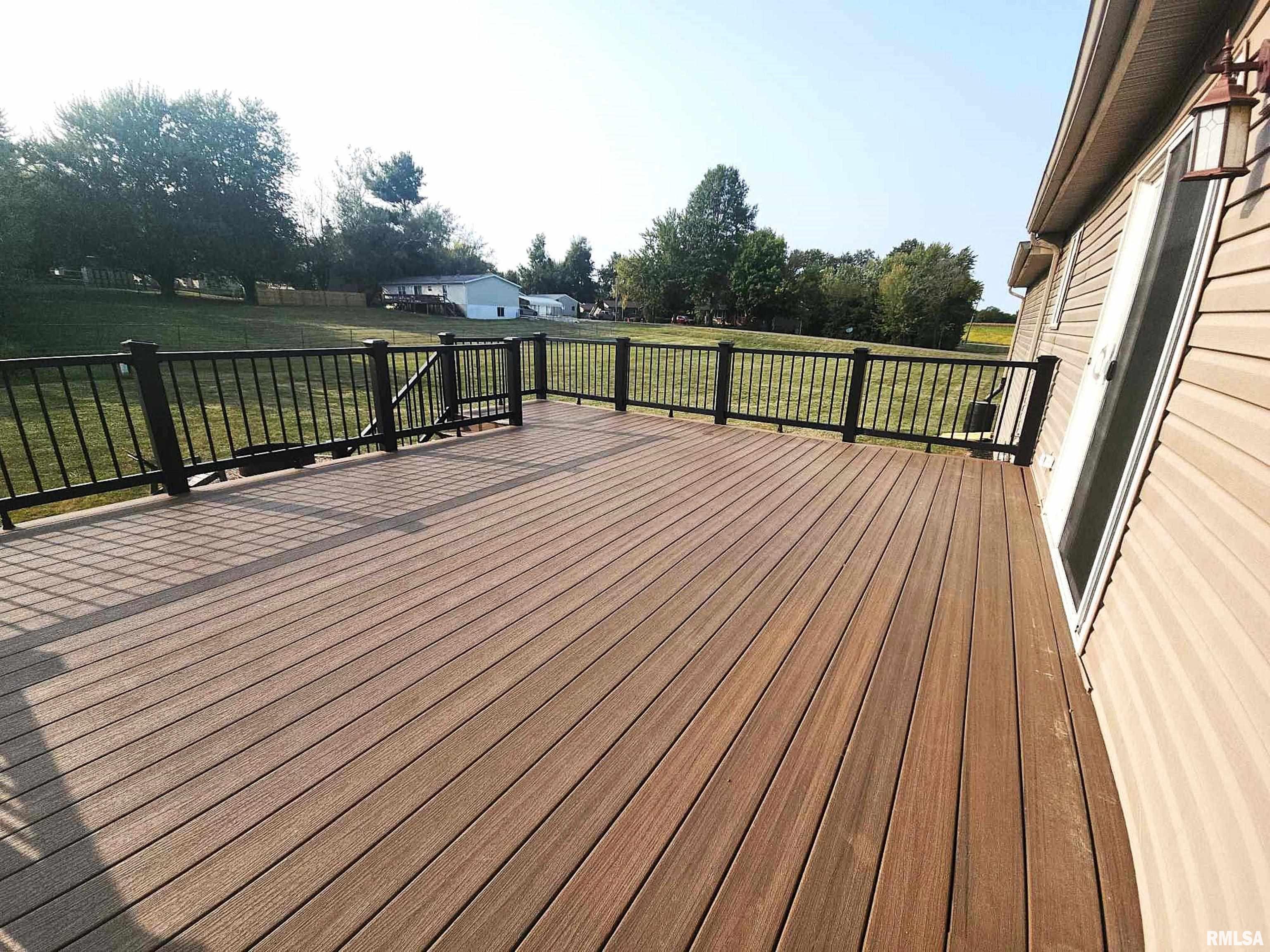 210 Bittersweet Street Payson, IL 62360 - Photo 26 of 33