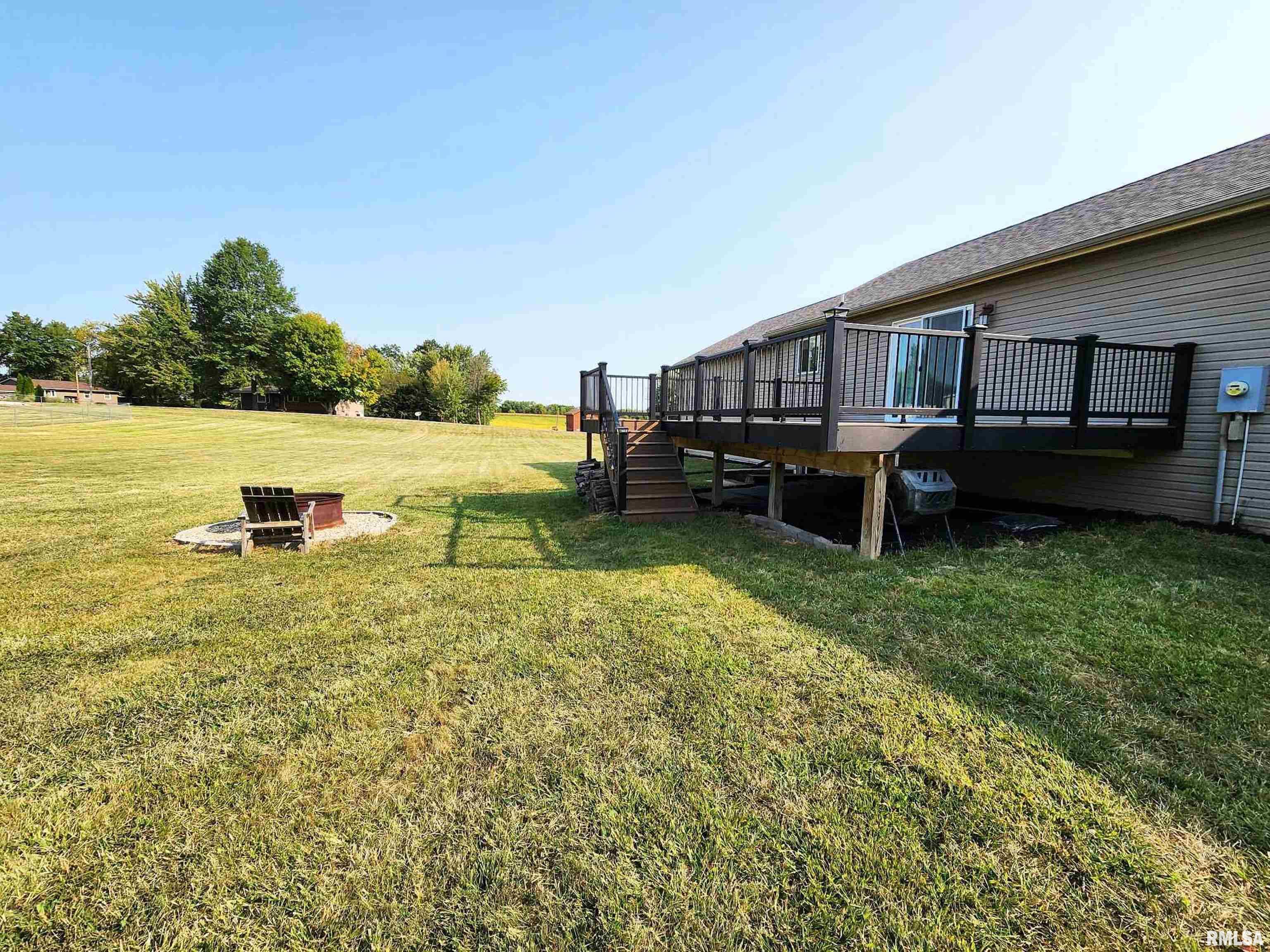 210 Bittersweet Street Payson, IL 62360 - Photo 29 of 33