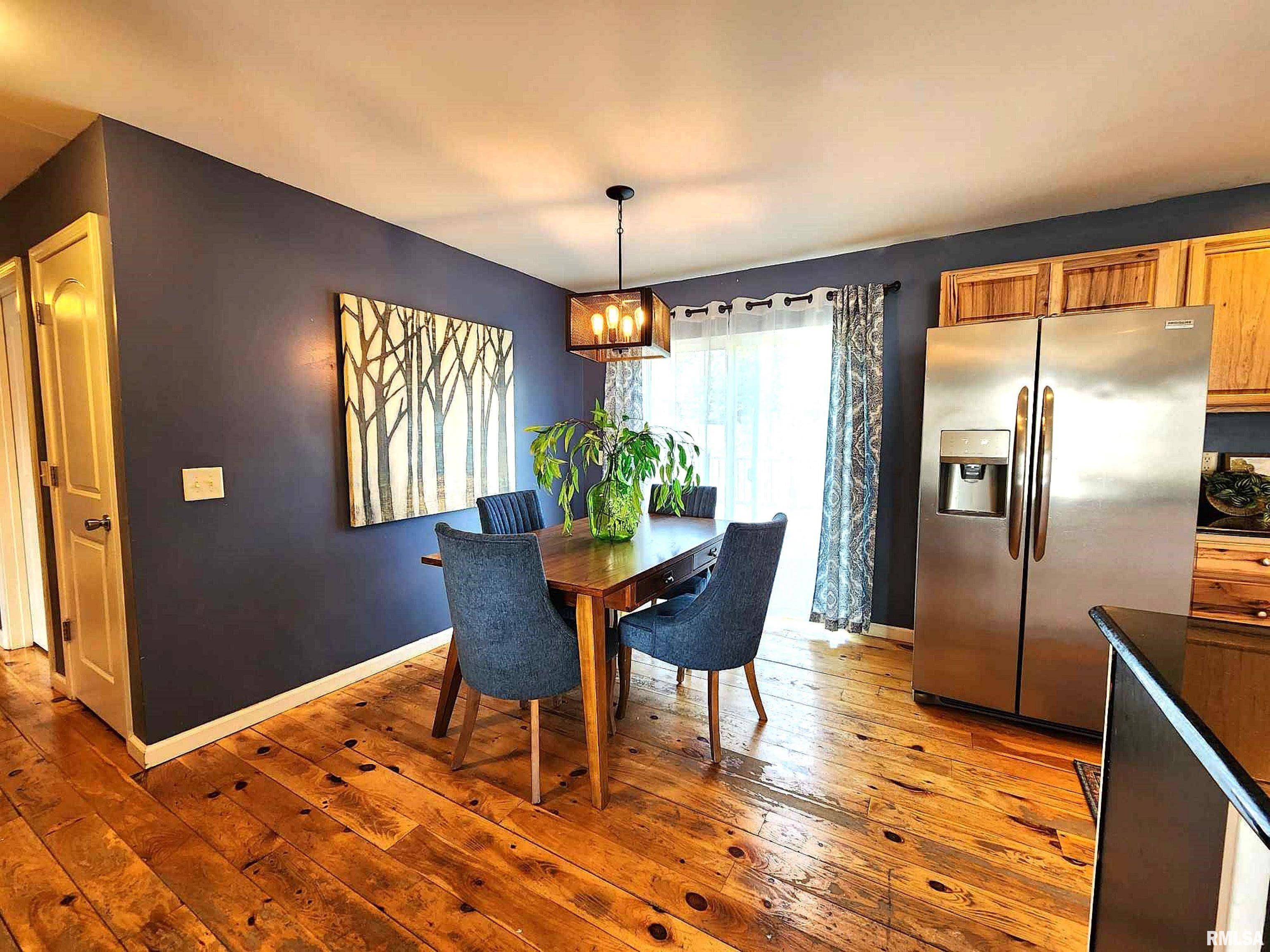 210 Bittersweet Street Payson, IL 62360 - Photo 9 of 33