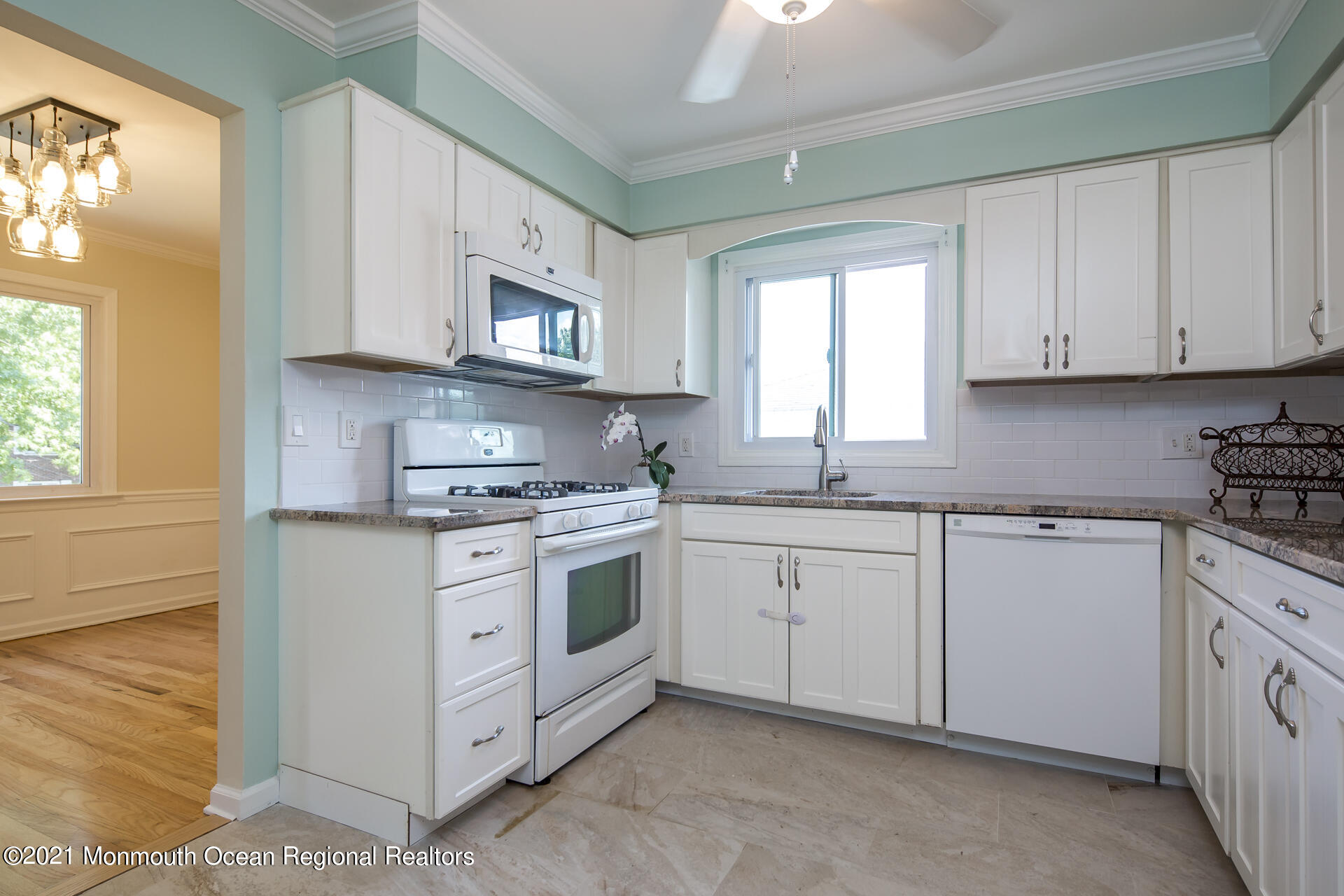 278 Spring Street, Unit B Red Bank, NJ 07701 - Photo 13 of 26 28_2nd floor-Kitchen-4