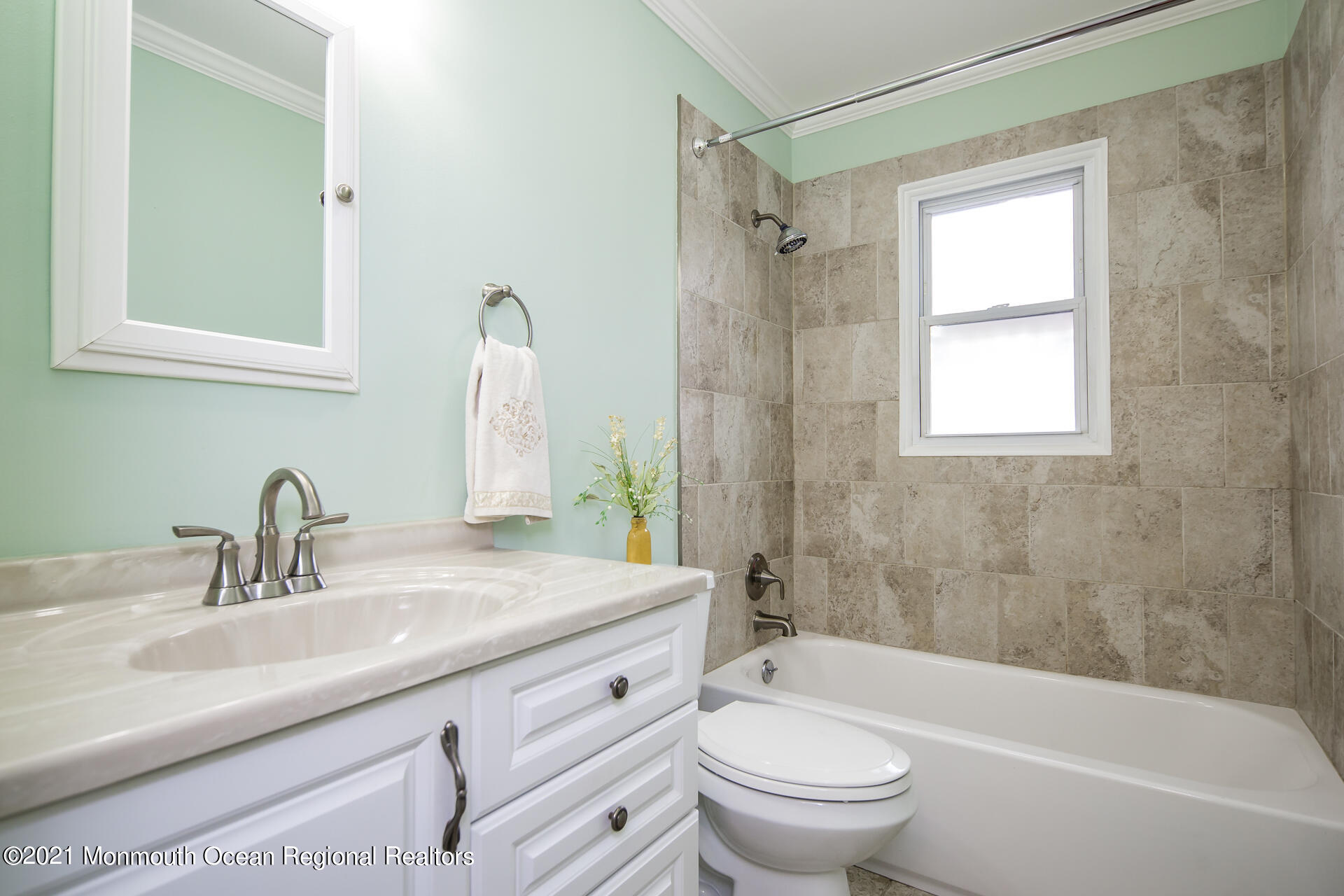 278 Spring Street, Unit B Red Bank, NJ 07701 - Photo 16 of 26 31_2nd floor-Bathroom