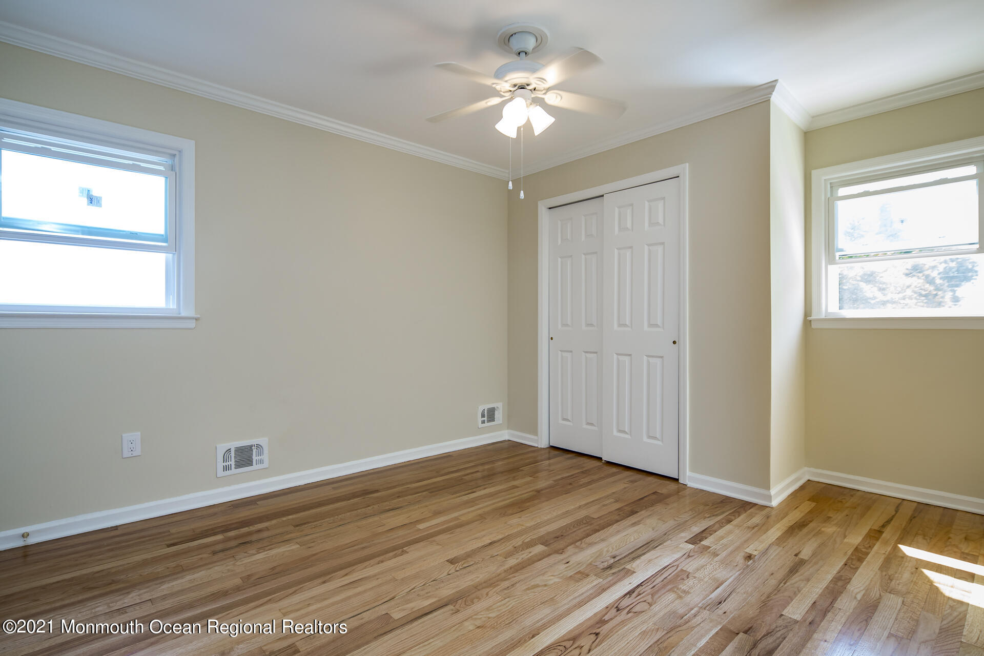 278 Spring Street, Unit B Red Bank, NJ 07701 - Photo 17 of 26 32_2nd floor-Master Bedroom