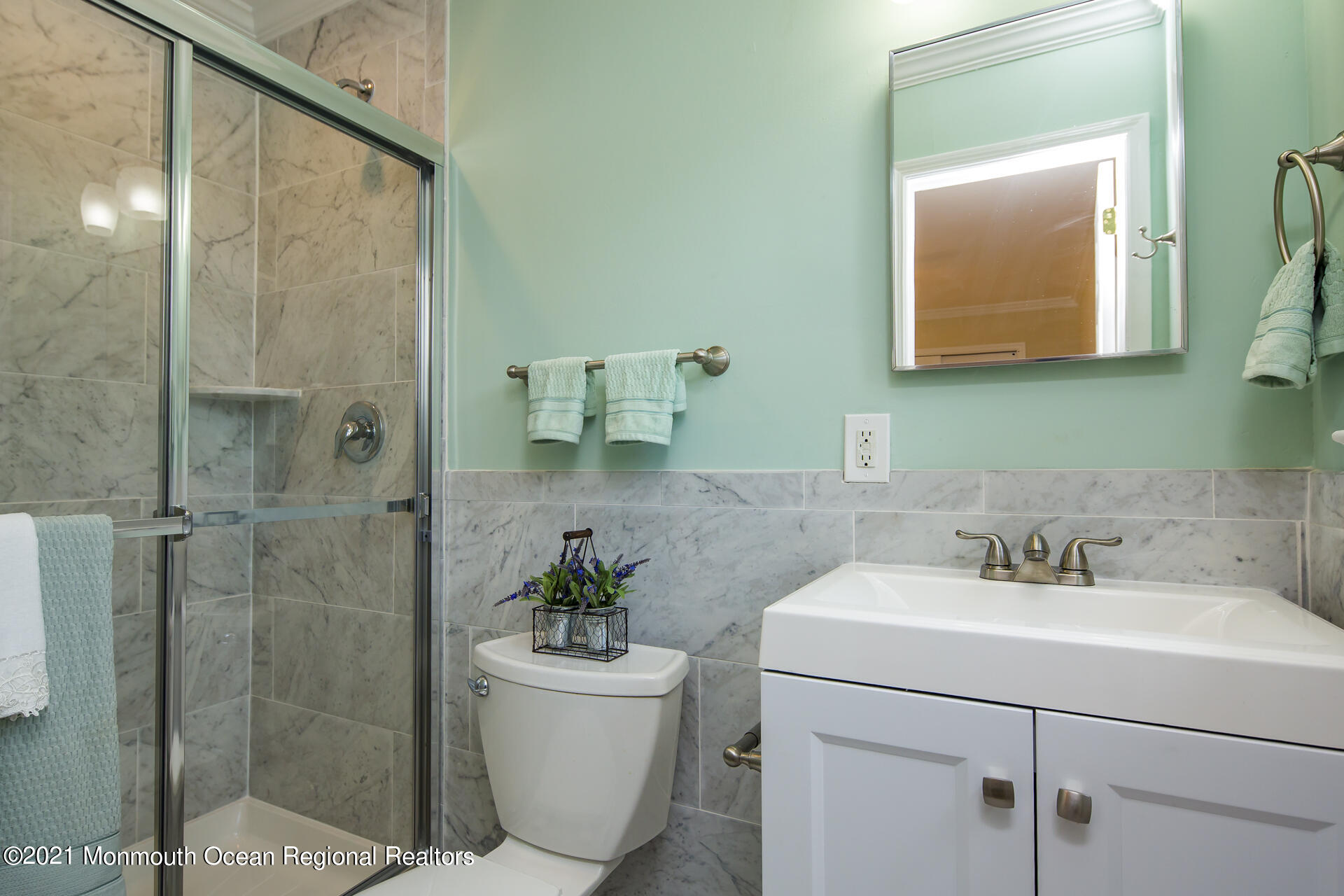 278 Spring Street, Unit B Red Bank, NJ 07701 - Photo 18 of 26 33_2nd floor-Master Bath
