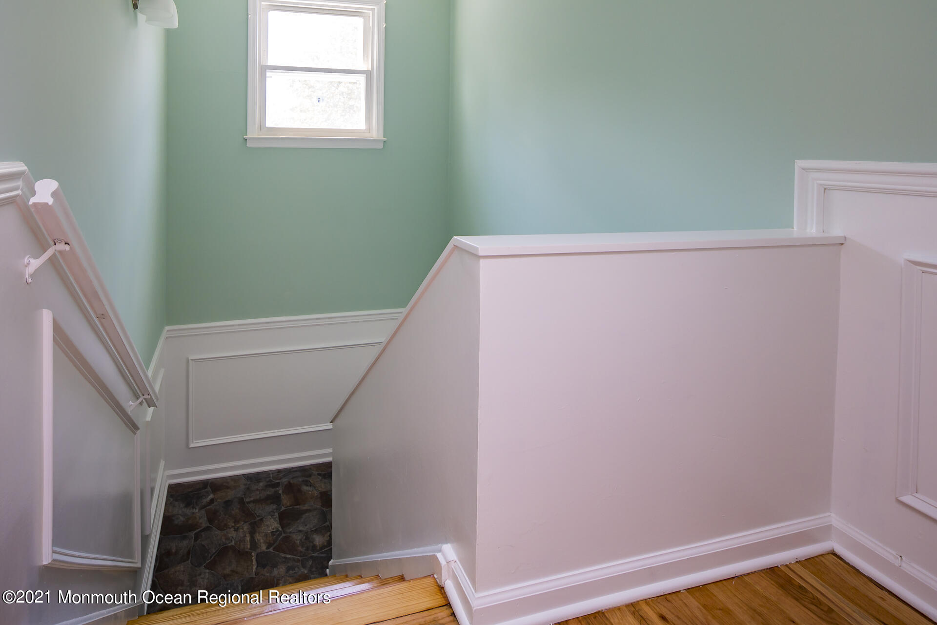 278 Spring Street, Unit B Red Bank, NJ 07701 - Photo 5 of 26 20_IMG_3864