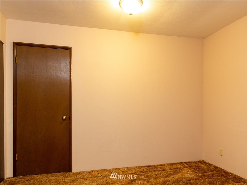 241 Cousins Road Chehalis, WA 98532 - Photo 22 of 27 a view of an empty room