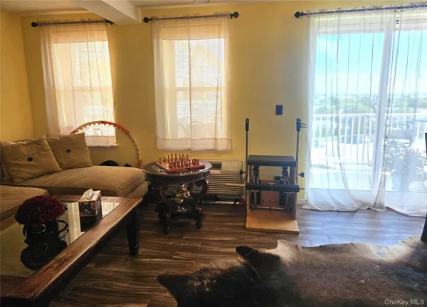 $615,000 | 2 Richmond Road, Unit 4F, Lido Beach, NY 11561