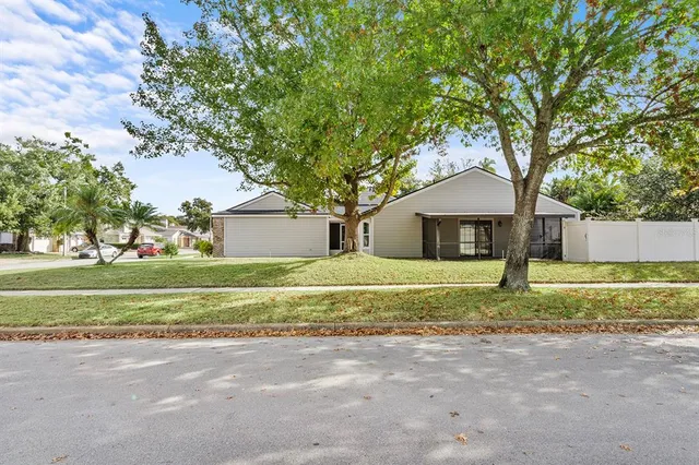$299,990 | 5400 Rutland Court, Orlando, FL 32812