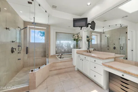 $1,890,000 | 7941 East Via De Luna Drive, Scottsdale, AZ 85255