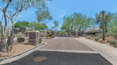 $1,890,000 | 7941 East Via De Luna Drive, Scottsdale, AZ 85255