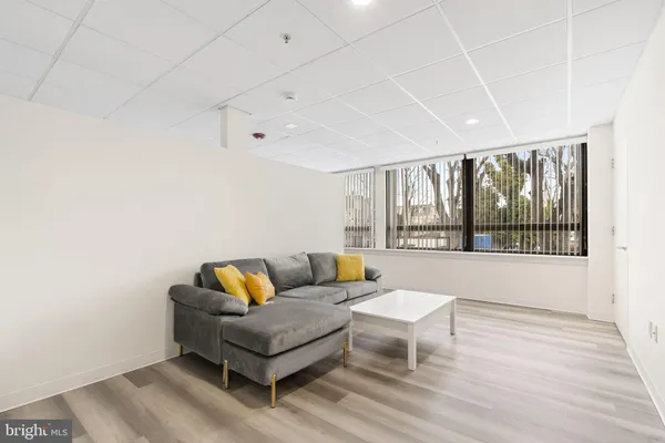 $1,450 | 7040 Oxford Avenue, Unit 217, Philadelphia, PA 19111