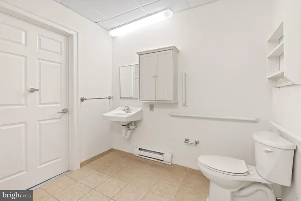 $1,450 | 7040 Oxford Avenue, Unit 217, Philadelphia, PA 19111