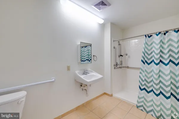 $1,450 | 7040 Oxford Avenue, Unit 217, Philadelphia, PA 19111
