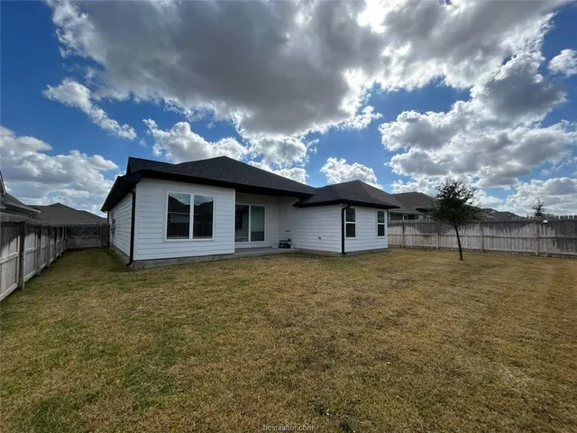 $2,595 | 3169 Normandy Way, Bryan, TX 77808