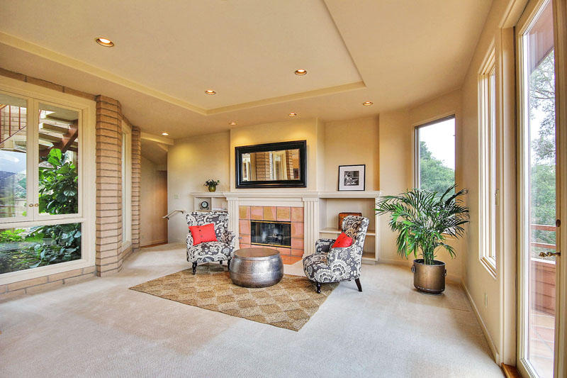 1132 Nirvana Road Santa Barbara, CA 93101 - Photo 18 of 38 First Family Room 4.jpg