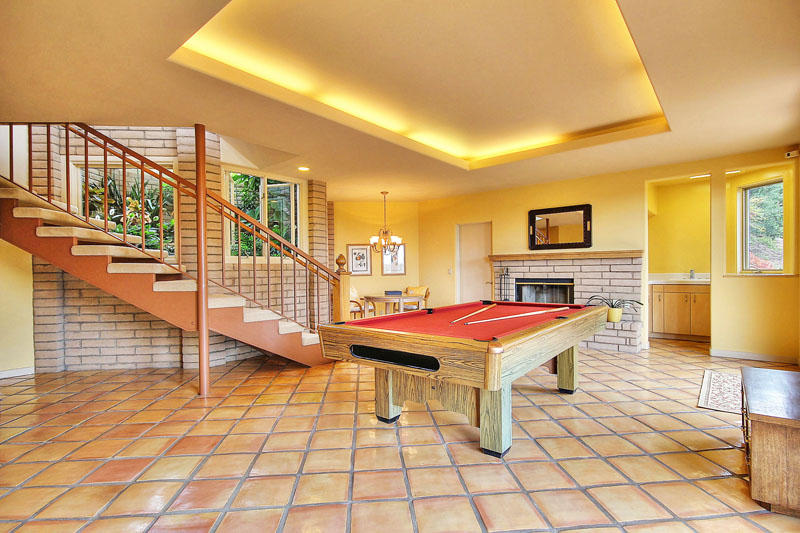 1132 Nirvana Road Santa Barbara, CA 93101 - Photo 27 of 38 Second Family Room 1.jpg