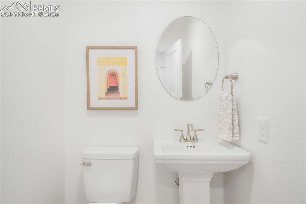 18145 Stoneview Road Monument, CO 80132 - Photo 33 of 50