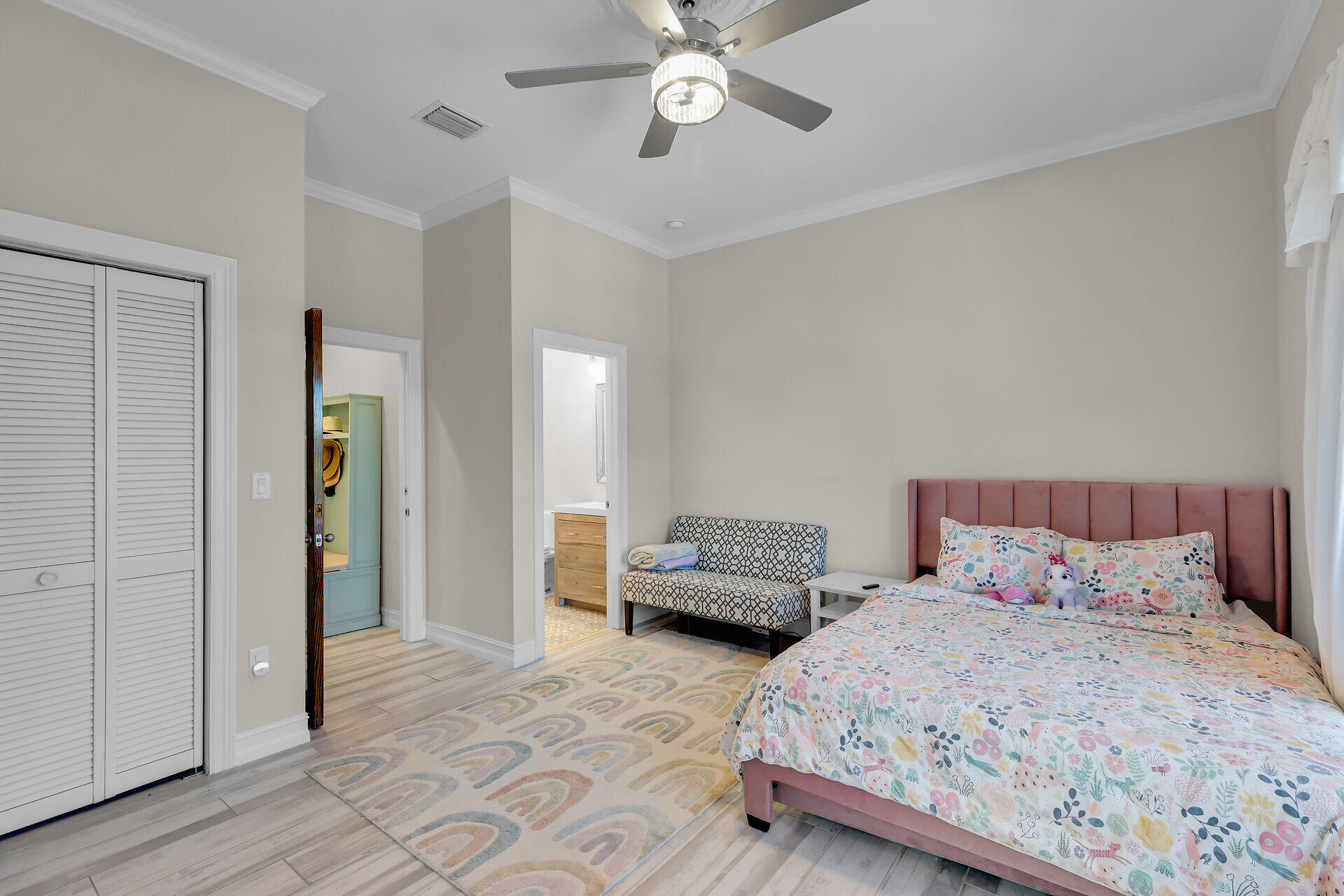 853 Ellen Drive Key Largo, FL 33037 - Photo 24 of 42 a bedroom with two beds and painted walls