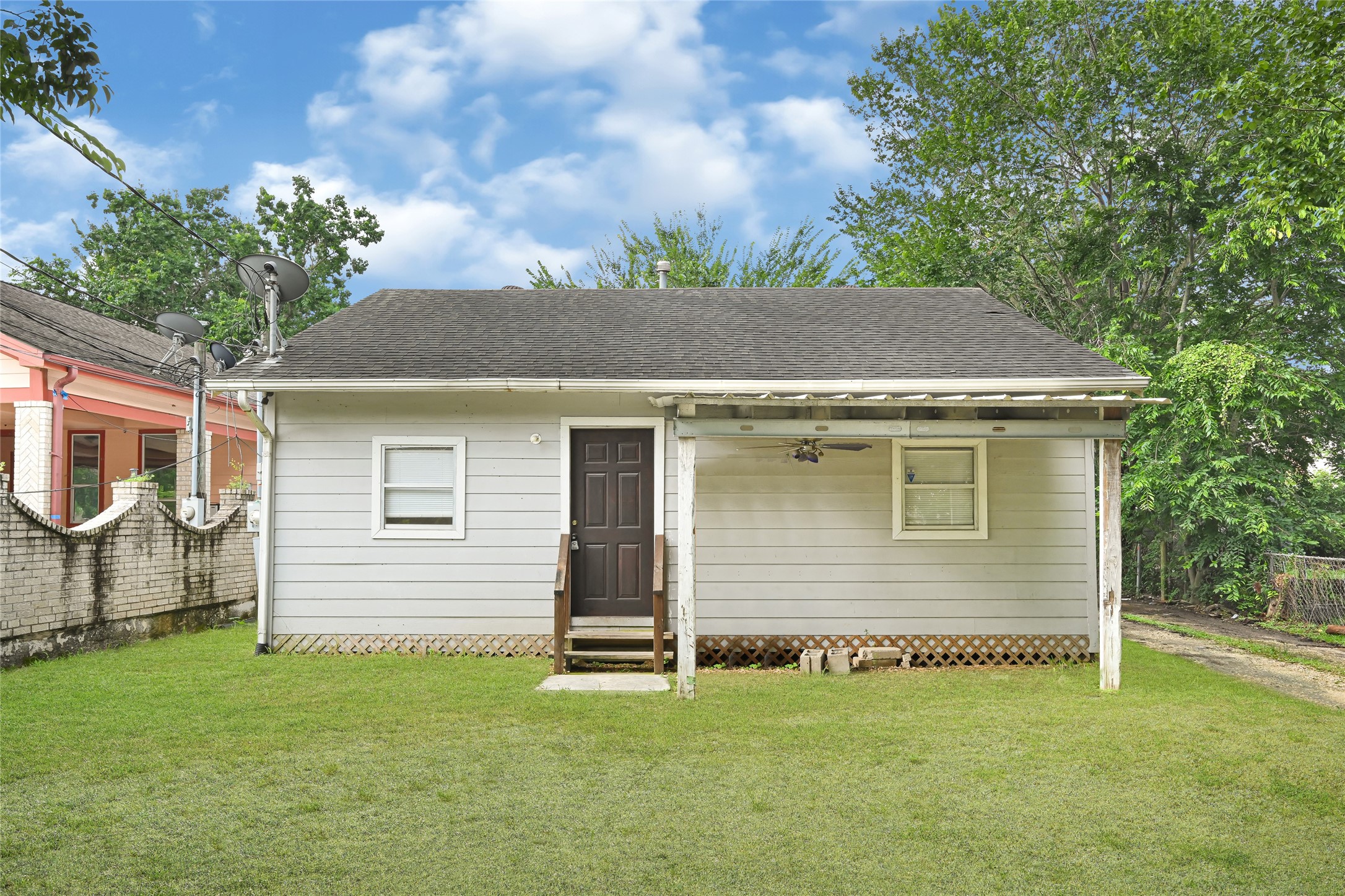 14336 Victoria Street Houston, TX 77015 - Photo 1 of 20