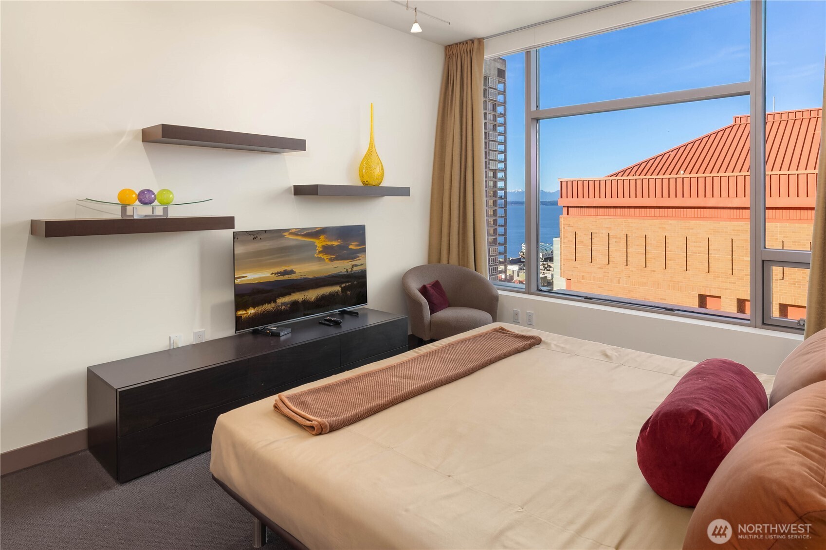 2033 2nd Avenue, Unit 1602 Seattle, WA 98121 - Photo 15 of 40