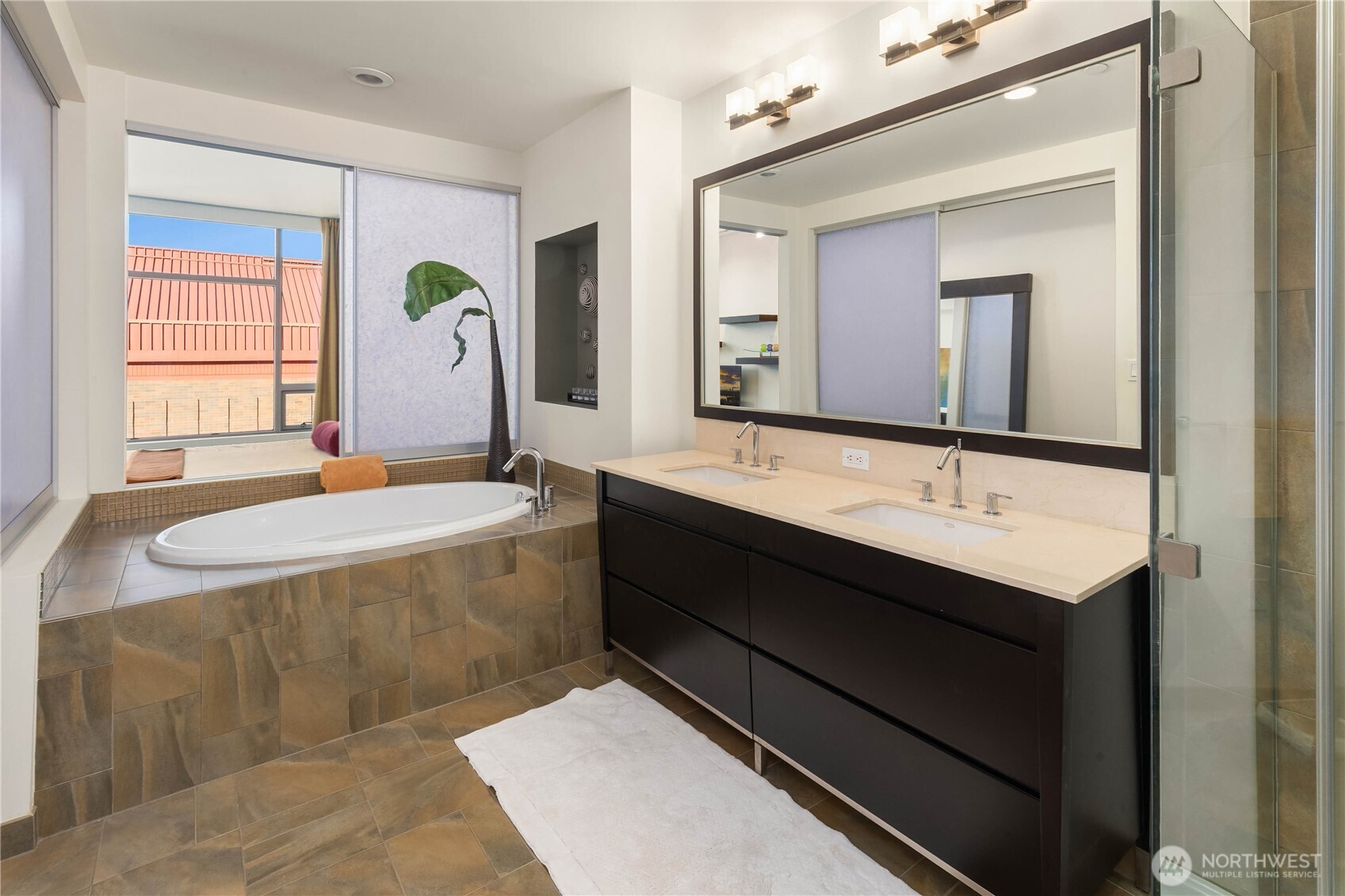 2033 2nd Avenue, Unit 1602 Seattle, WA 98121 - Photo 16 of 40