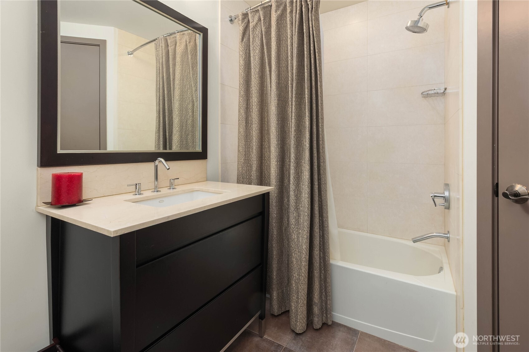 2033 2nd Avenue, Unit 1602 Seattle, WA 98121 - Photo 22 of 40