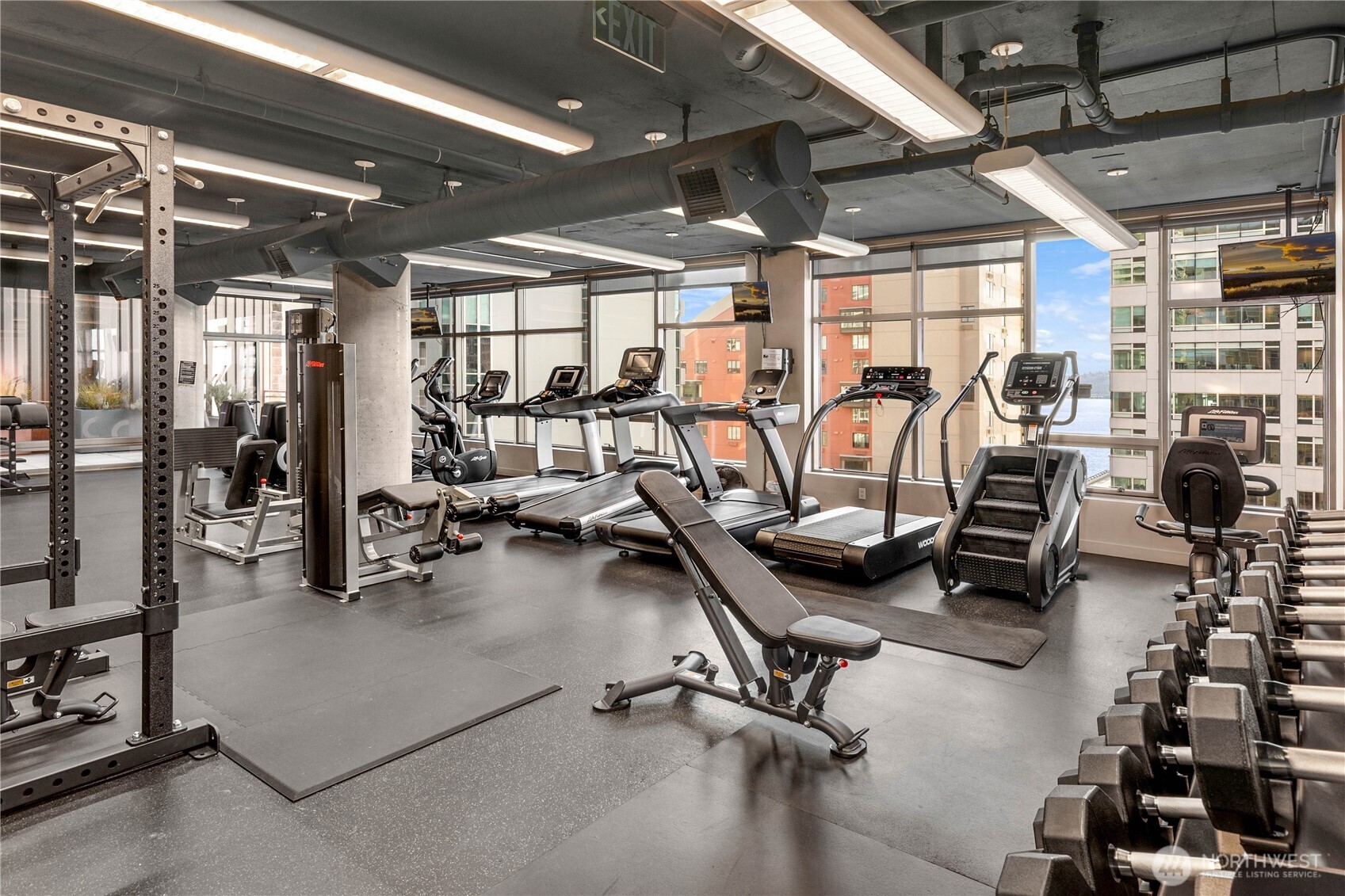 2033 2nd Avenue, Unit 1602 Seattle, WA 98121 - Photo 34 of 40