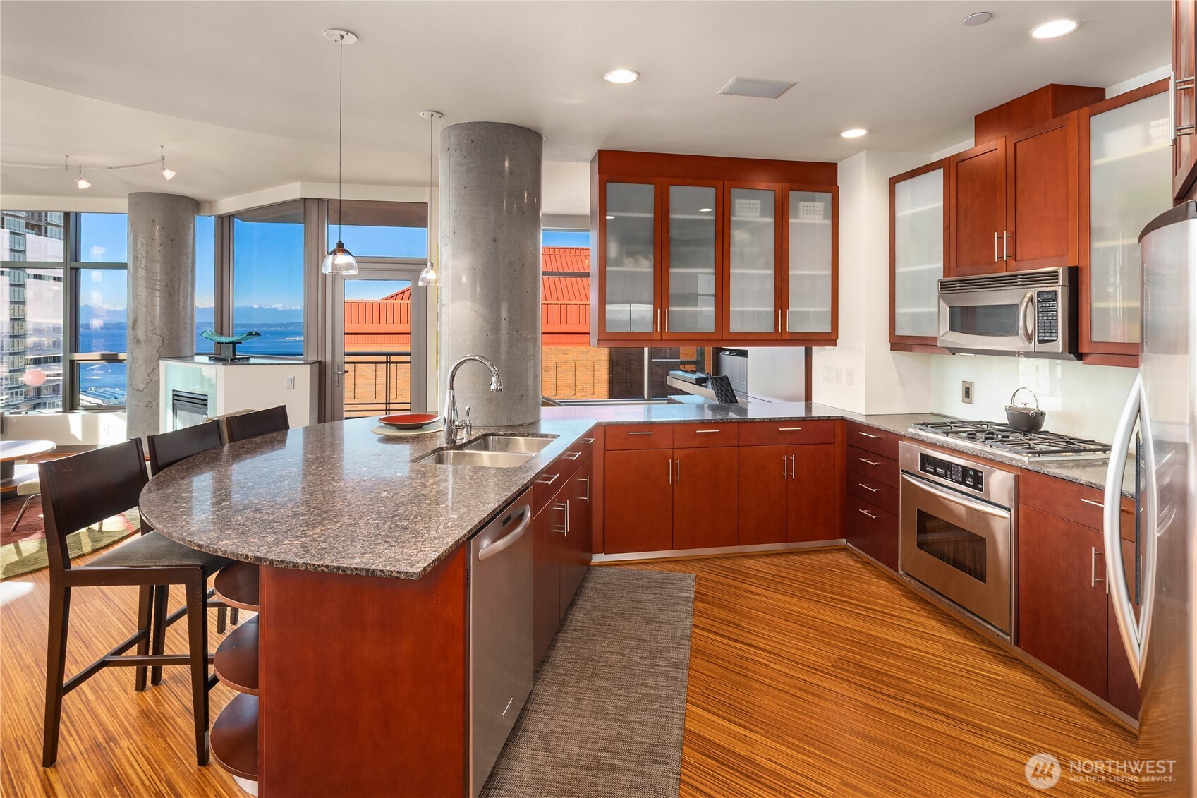 2033 2nd Avenue, Unit 1602 Seattle, WA 98121 - Photo 10 of 40