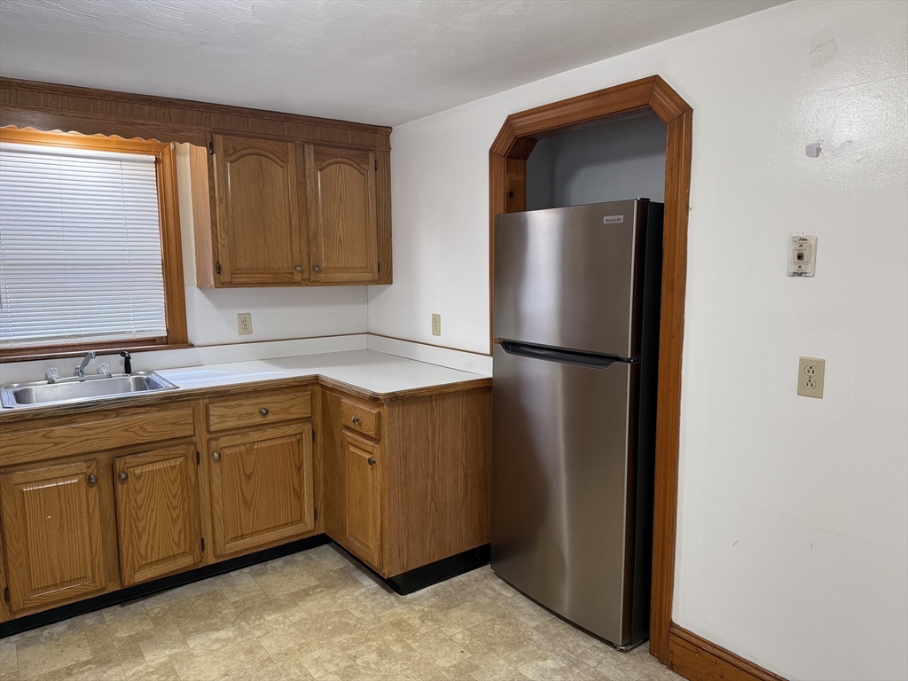 192 Spring Street Bridgewater, MA 02324 - Photo 17 of 21