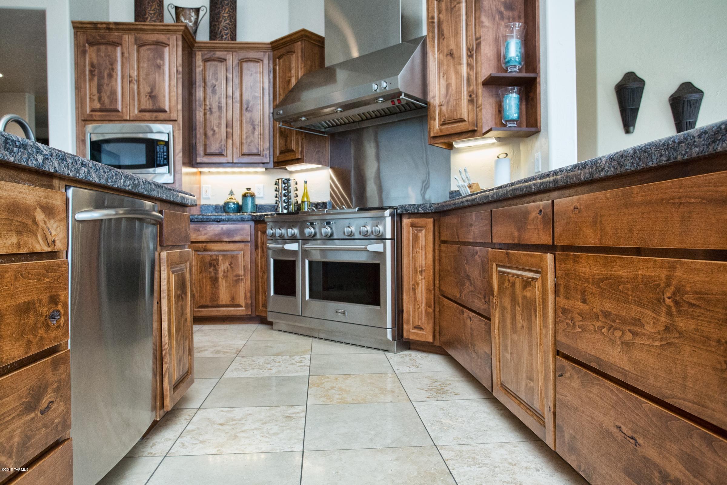 12057 North Solitude Ridge Place Tucson, AZ 85755 - Photo 19 of 45