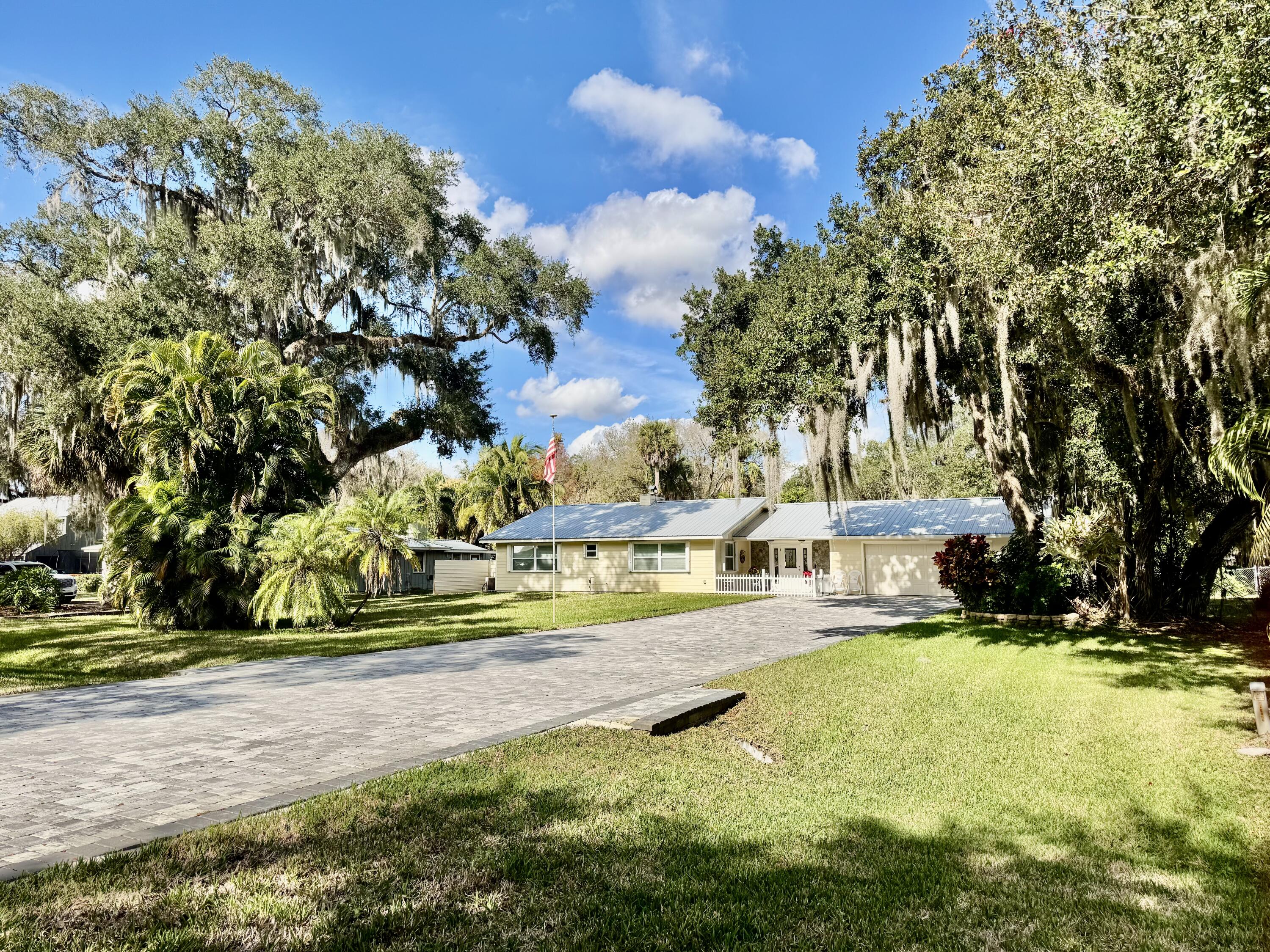 2139 Southwest 22nd Circle North Okeechobee, FL 34974 - Photo 27 of 47 IMG_5357