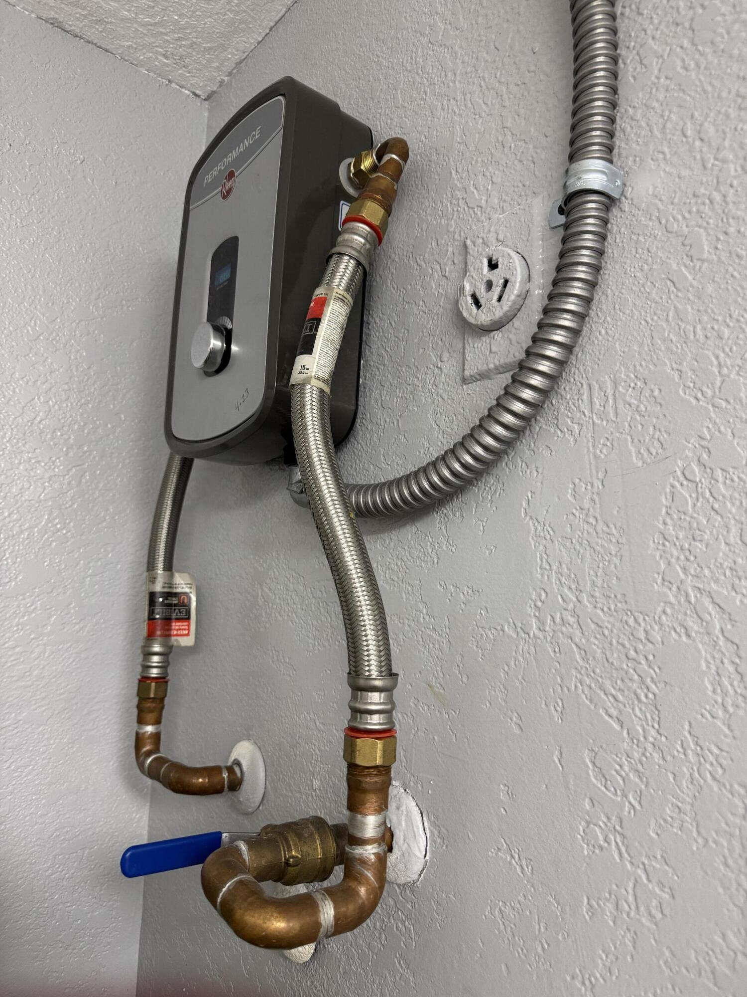2139 Southwest 22nd Circle North Okeechobee, FL 34974 - Photo 29 of 47 tankless HWH