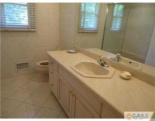 1 Boston Post Road East Brunswick, NJ 08816 - Photo 11 of 18 Gallery Image 11