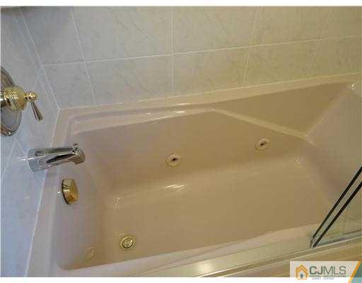 1 Boston Post Road East Brunswick, NJ 08816 - Photo 12 of 18 Gallery Image 12