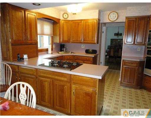 1 Boston Post Road East Brunswick, NJ 08816 - Photo 4 of 18 Gallery Image 4