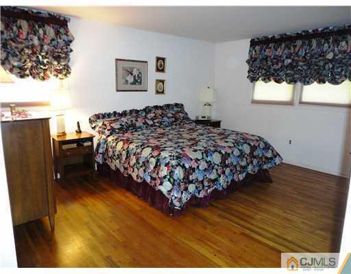 1 Boston Post Road East Brunswick, NJ 08816 - Photo 6 of 18 Gallery Image 6