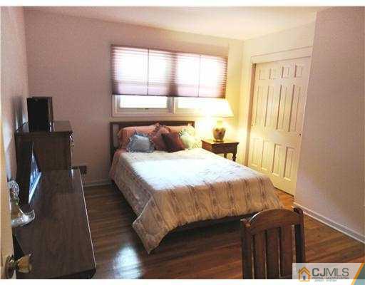 1 Boston Post Road East Brunswick, NJ 08816 - Photo 10 of 18 Gallery Image 10
