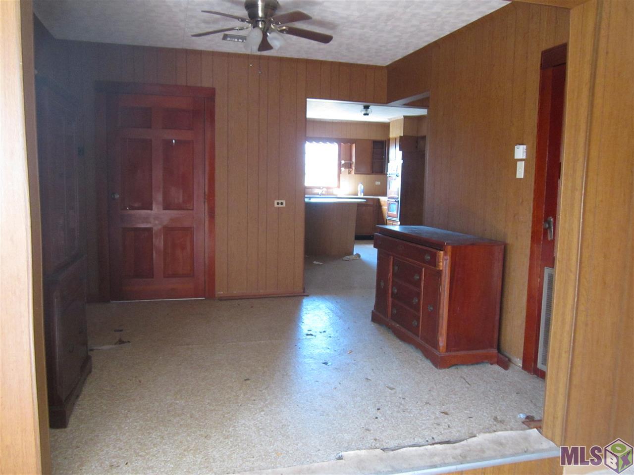 18687 East Main Street Galliano, LA 70354 - Photo 9 of 13 Dining area