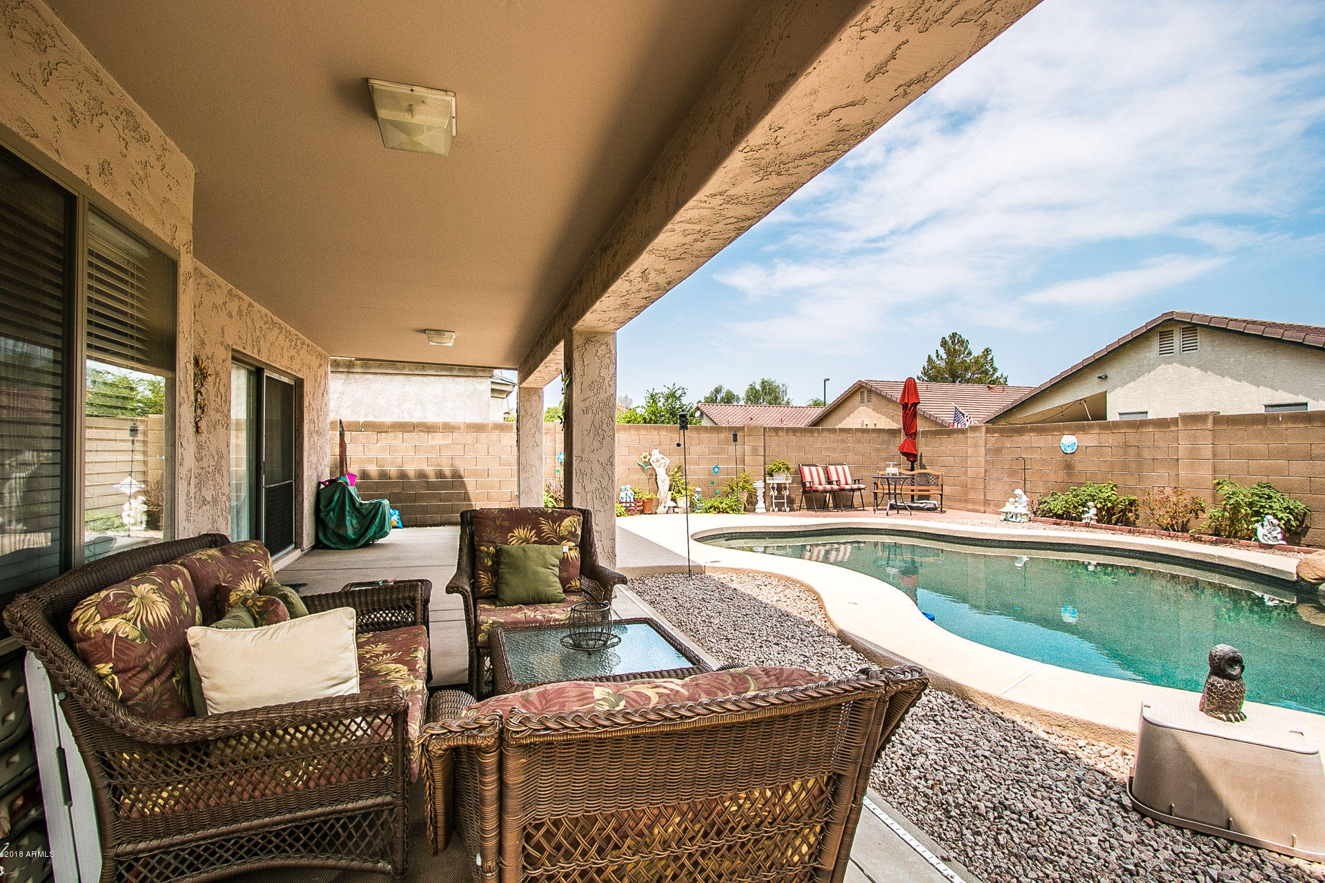 618 East Ranch Road Gilbert, AZ 85296 - Photo 32 of 32 a outdoor space with patio furniture