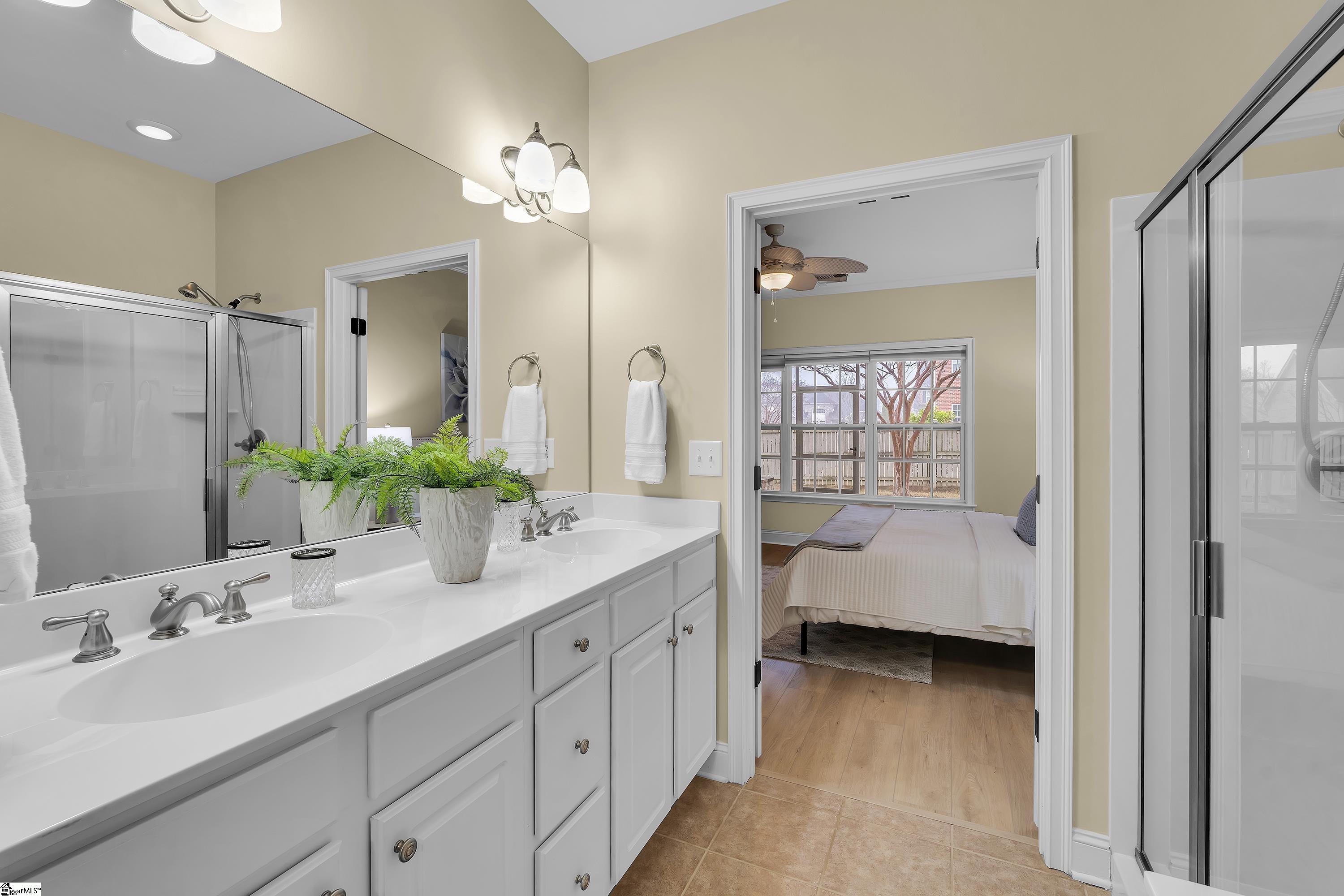 28 Barnwood Circle Greenville, SC 29607 - Photo 13 of 36