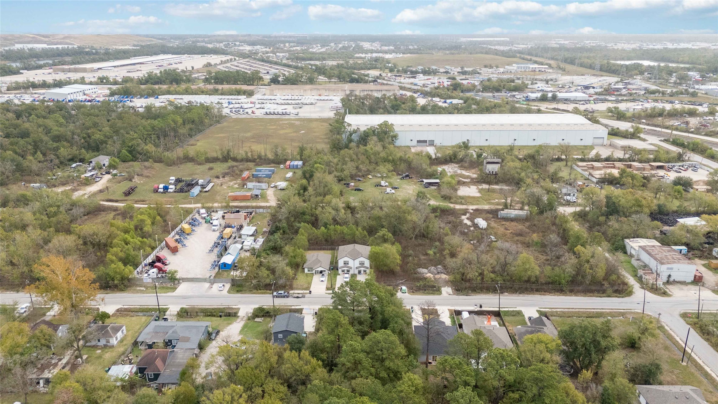 5425 East Houston Road Houston, TX 77028 - Photo 6 of 8 an aerial view of residential building and lake view