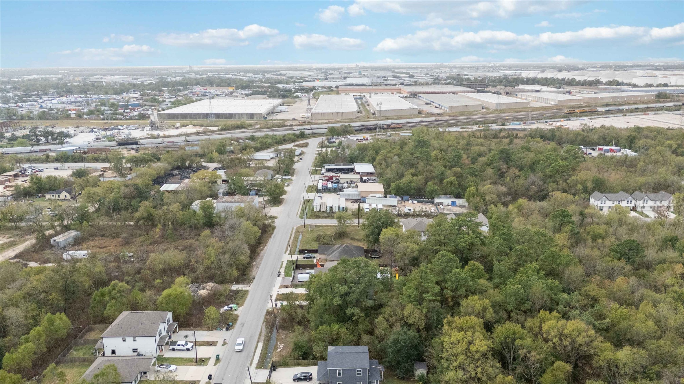 5425 East Houston Road Houston, TX 77028 - Photo 8 of 8 a view of a city
