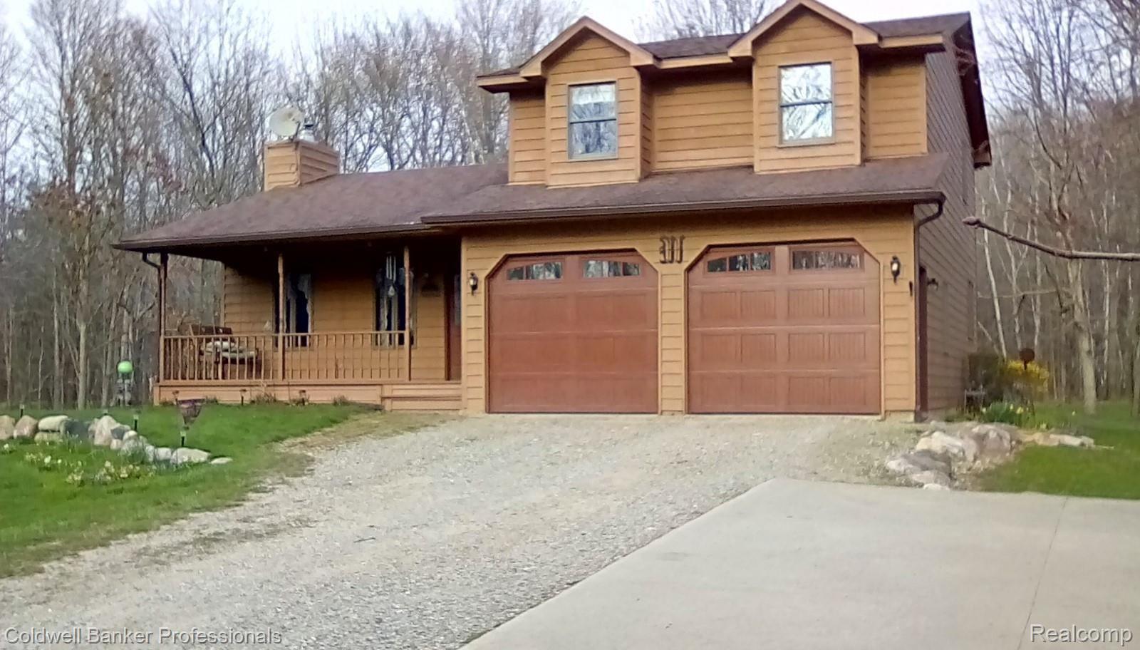 3900 Churchill Road Imlay City, MI 48444 - Photo 3 of 69 IMG_20200420_184553_hdr.jpg