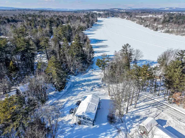 $449,900 | 4 North Shore Drive, Barnstead, NH 03225