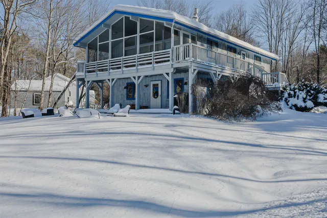 $449,900 | 4 North Shore Drive, Barnstead, NH 03225